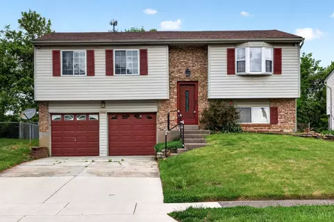 9946 Greenriver Dr, Cincinnati, OH 45231