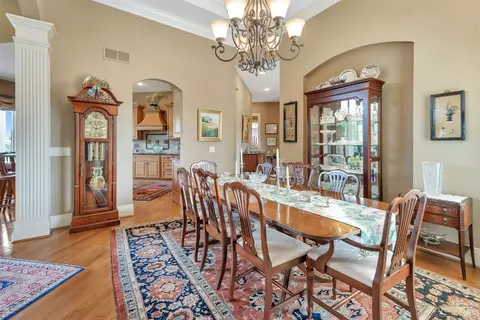 Dining - 5190 Emerald View Dr, Hamilton Township, OH 45039 photo 6 of 7