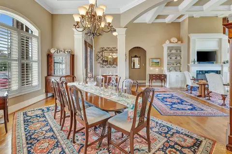 Dining - 5190 Emerald View Dr, Hamilton Township, OH 45039 photo 3 of 7
