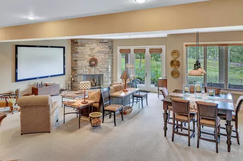Living - 5190 Emerald View Dr, Hamilton Township, OH 45039 photo 5 of 6