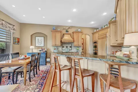 Dining - 5190 Emerald View Dr, Hamilton Township, OH 45039 photo 1 of 7