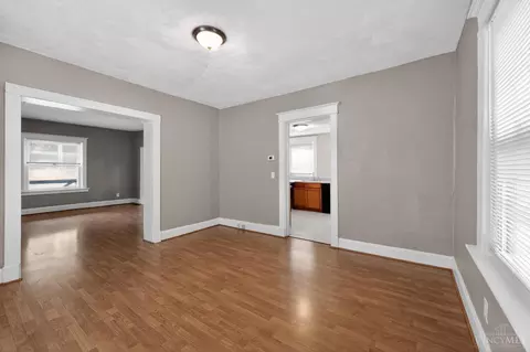 Living - 4938 Plainville Rd, Cincinnati, OH 45227 photo 1 of 6
