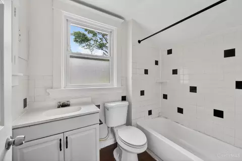 Bath - 4938 Plainville Rd, Cincinnati, OH 45227 photo 2 of 2