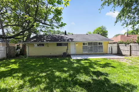 8796 Balboa Dr, Cincinnati, OH 45231