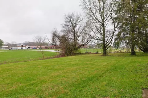 Exterior - 76 Stivers Rd, Aberdeen, OH 45101 photo 4 of 6
