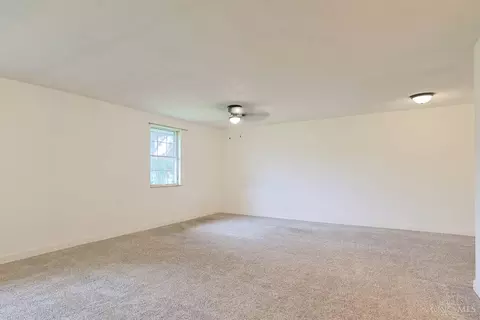 Living - 76 Stivers Rd, Aberdeen, OH 45101 photo 6 of 8