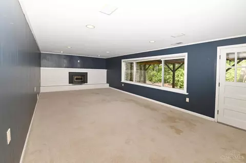 Living - 6248 Margo Ln, Cincinnati, OH 45227 photo 7 of 8