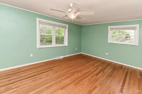 Bedroom - 6248 Margo Ln, Cincinnati, OH 45227 photo 4 of 7