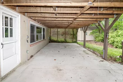Exterior - 6248 Margo Ln, Cincinnati, OH 45227 photo 7 of 12