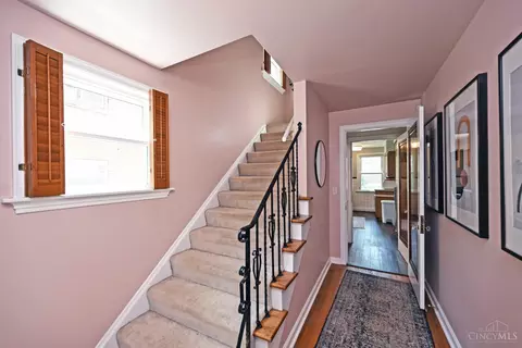 7325 Brookcrest Dr, Cincinnati, OH 45237 photo 4