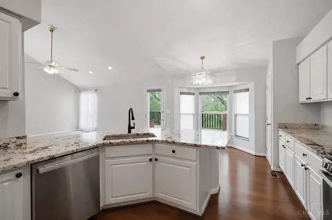 Kitchen - 12191 Crestfield Ct, Cincinnati, OH 45249 photo 2 of 3