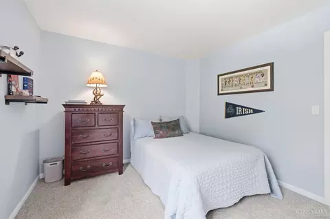 Bedroom - 572 Common Wealth Dr, Cincinnati, OH 45244 photo 8 of 9