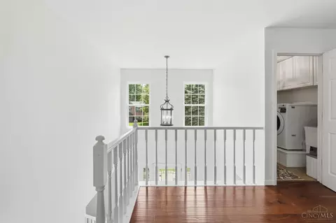 Entry Way - 572 Common Wealth Dr, Cincinnati, OH 45244 photo 6 of 11