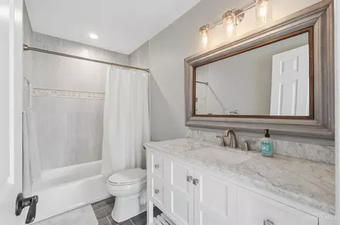 Bath - 572 Common Wealth Dr, Cincinnati, OH 45244 photo 8 of 11