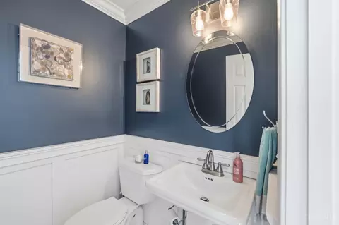 Bath - 572 Common Wealth Dr, Cincinnati, OH 45244 photo 1 of 11