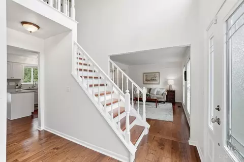 Entry Way - 572 Common Wealth Dr, Cincinnati, OH 45244 photo 3 of 11