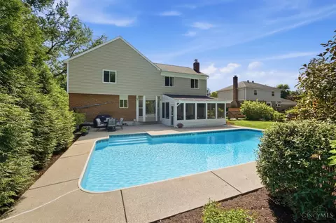 Exterior - 572 Common Wealth Dr, Cincinnati, OH 45244 photo 24 of 27