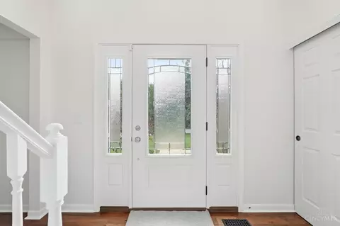 Entry Way - 572 Common Wealth Dr, Cincinnati, OH 45244 photo 2 of 11