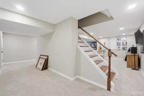 Entry Way - 572 Common Wealth Dr, Cincinnati, OH 45244 photo 11 of 11