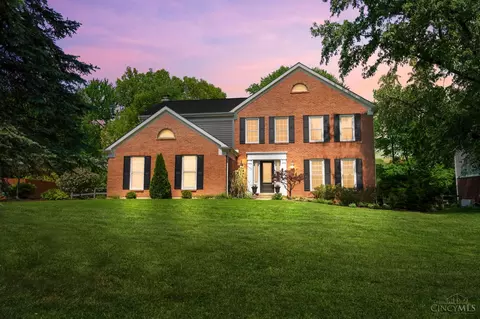 572 Common Wealth Dr, Cincinnati, OH 45244