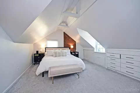Bedroom - 3697 Saybrook Ave, Cincinnati, OH 45208 photo 5 of 6
