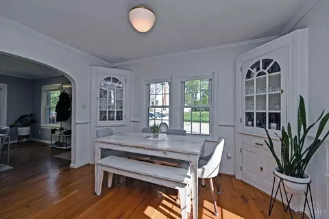 Dining - 3697 Saybrook Ave, Cincinnati, OH 45208 photo 3 of 3