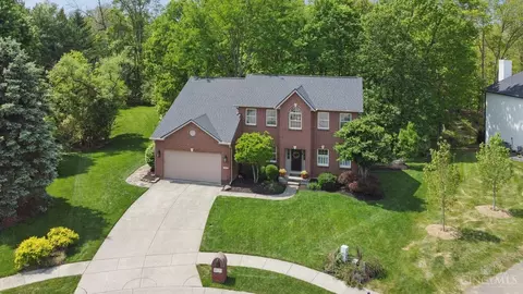 6879 Crown Pointe Dr, Liberty Twp, OH 45011