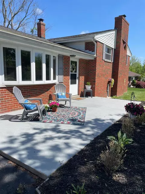 5638 Pleasant View Dr, Milford, OH 45150