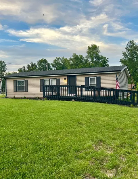 3104 Park Rd, Goshen, OH 45122