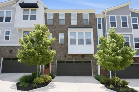 102 Blossom View Dr, Loveland, OH 45140