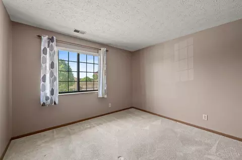 Bedroom - 3981 School Section Rd, Cheviot, OH 45211 photo 5 of 7