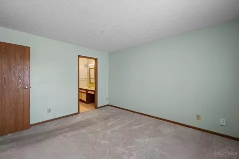 Bedroom - 3981 School Section Rd, Cheviot, OH 45211 photo 2 of 7