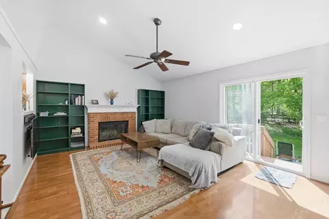 Living - 422 Wyndham Dr, Hamilton Township, OH 45039 photo 1 of 1