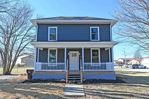 400 Brookville St, West College Corner, IN 47003