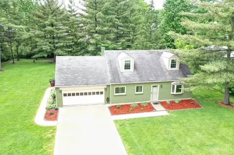 Exterior - 1815 Wanninger Ln, Cincinnati, OH 45255 photo 2 of 13
