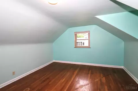 Bedroom - 1815 Wanninger Ln, Cincinnati, OH 45255 photo 7 of 12