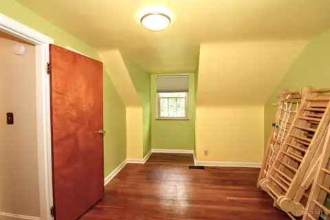 Bedroom - 1815 Wanninger Ln, Cincinnati, OH 45255 photo 11 of 12