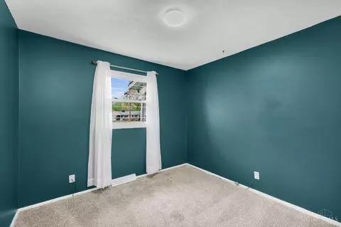 Bedroom - 4488 Glen Willow Dr, Batavia, OH 45103 photo 5 of 5