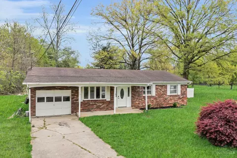 Exterior - 4488 Glen Willow Dr, Batavia, OH 45103 photo 3 of 16