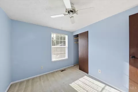 Bedroom - 8854 Dover Dr, Maineville, OH 45039 photo 2 of 7