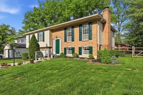 Exterior - 8854 Dover Dr, Maineville, OH 45039 photo 3 of 7