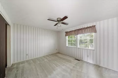 Bedroom - 8854 Dover Dr, Maineville, OH 45039 photo 5 of 7