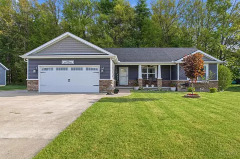 102 Kayleigh Dr, Mount Orab, OH 45154