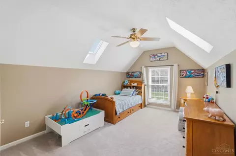 Bedroom - 504 Dakota Run, Hamilton Township, OH 45039 photo 4 of 8
