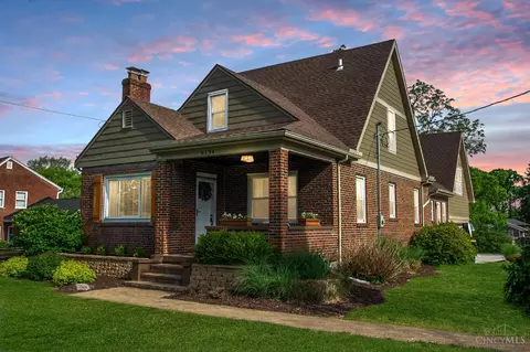 6134 Cherokee Dr, Madeira, OH 45243