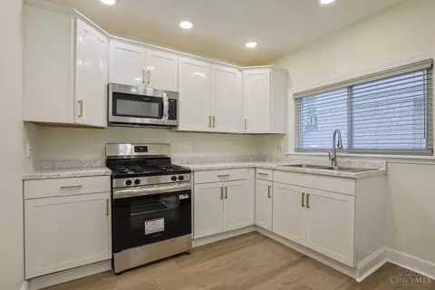 Kitchen - 2956 Henshaw Ave, Cincinnati, OH 45225 photo 1 of 2