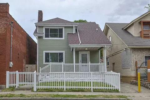 2956 Henshaw Ave, Cincinnati, OH 45225