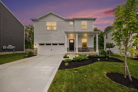 83 Marigold Ln, Amelia, OH 45102