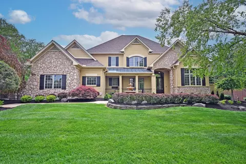 4911 Chestnut Hill Dr, Mason, OH 45040