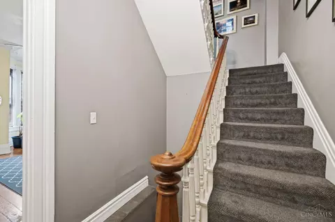 Entry Way - 1224 Ida St, Cincinnati, OH 45202 photo 1 of 2